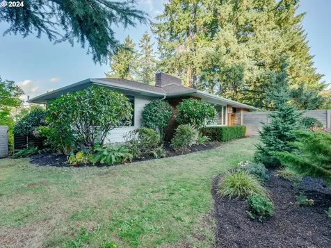 15015 NE Multnomah Street Portland OR 97230