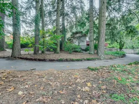 15015 NE Multnomah Street Portland OR 97230