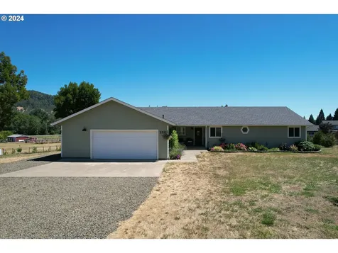252 Lupine Lane Roseburg OR 97471