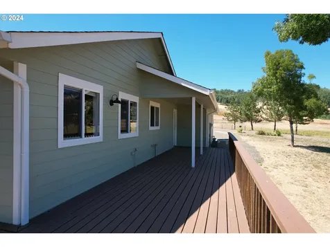 252 Lupine Lane Roseburg OR 97471