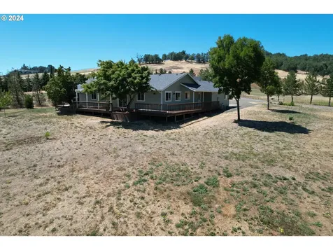 252 Lupine Lane Roseburg OR 97471
