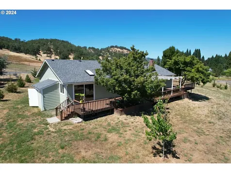 252 Lupine Lane Roseburg OR 97471