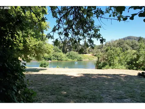 252 Lupine Lane Roseburg OR 97471