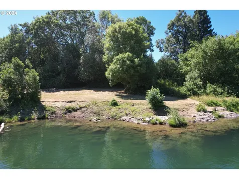 252 Lupine Lane Roseburg OR 97471