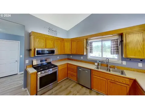 252 Lupine Lane Roseburg OR 97471