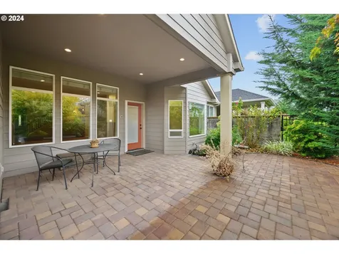 2078 Se Rhododendron Avenue Dallas OR 97338