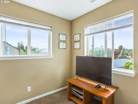 16159 Se Blooming Lane Clackamas OR 97015