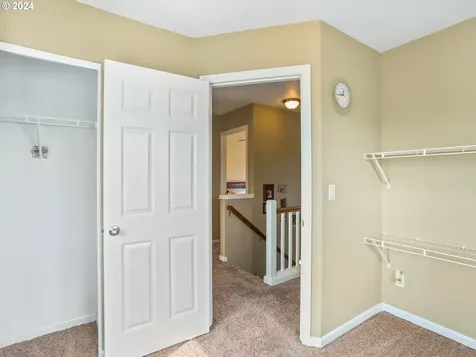 16159 Se Blooming Lane Clackamas OR 97015