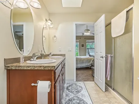 16159 Se Blooming Lane Clackamas OR 97015