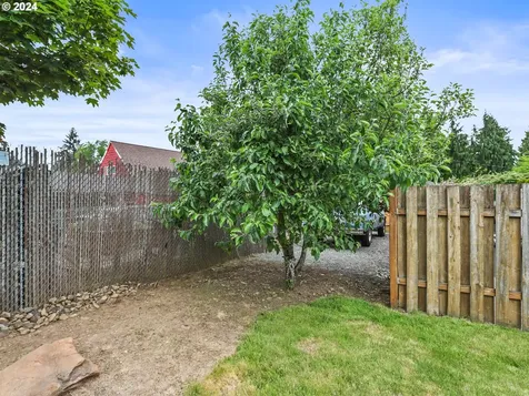 16159 Se Blooming Lane Clackamas OR 97015