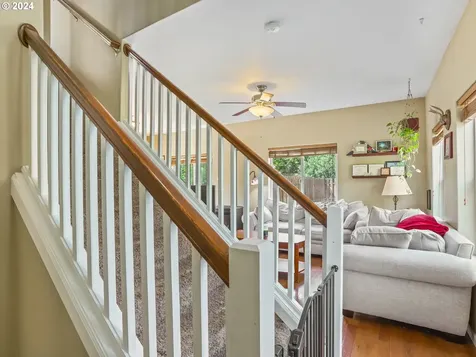 16159 Se Blooming Lane Clackamas OR 97015