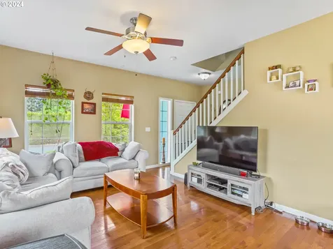 16159 Se Blooming Lane Clackamas OR 97015