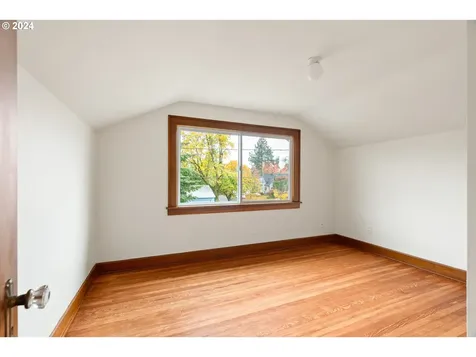6304 N Curtis Avenue Portland OR 97217