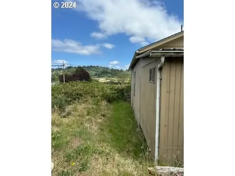 63693 Woodstock Road Coos Bay OR 97420
