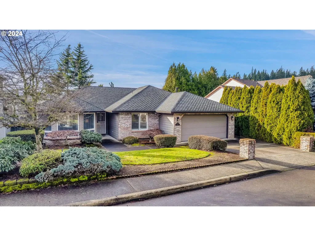 15015 Se Lostine Drive Clackamas OR 97015