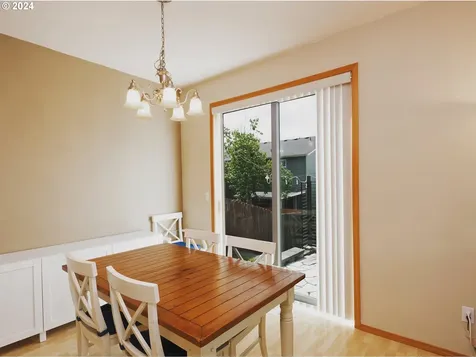 5582 L Street Washougal WA 98671
