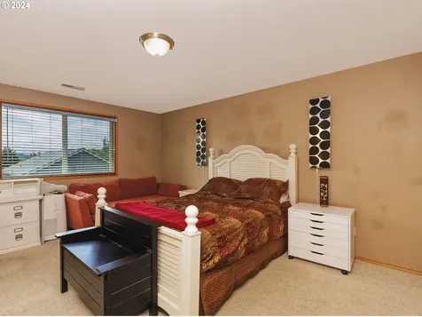 5582 L Street Washougal WA 98671