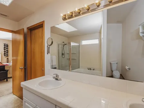 5582 L Street Washougal WA 98671