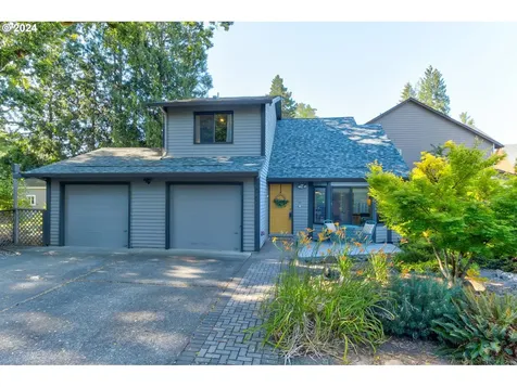 242 Sw Meadow Drive Beaverton OR 97006