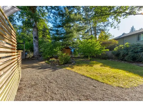 242 Sw Meadow Drive Beaverton OR 97006