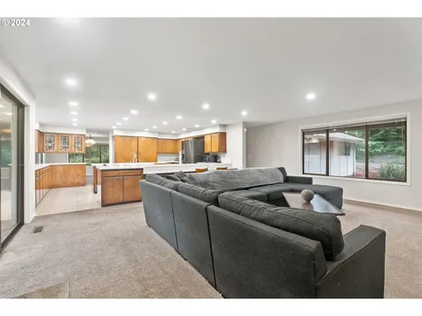 17581 S Carus Road Beavercreek OR 97004