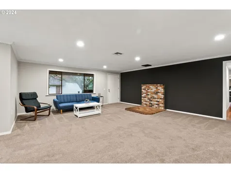17581 S Carus Road Beavercreek OR 97004