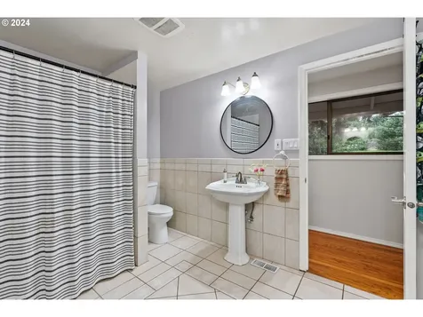 17581 S Carus Road Beavercreek OR 97004