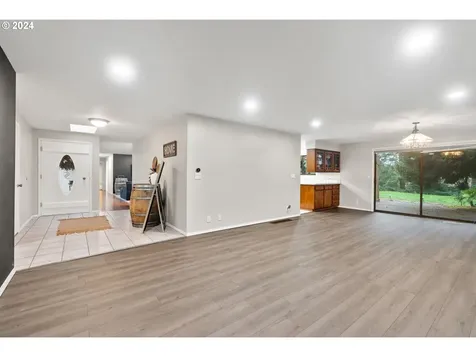 17581 S Carus Road Beavercreek OR 97004