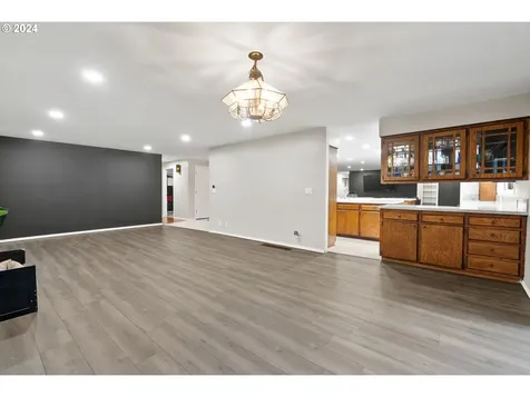 17581 S Carus Road Beavercreek OR 97004