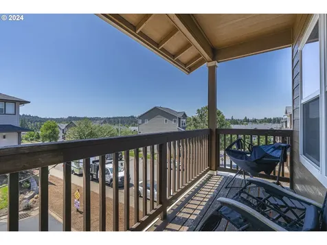 1946 Hawksview Avenue SE Salem OR 97306
