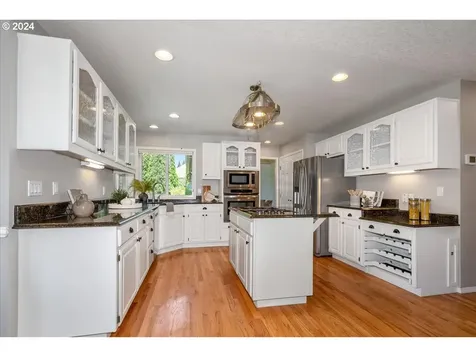 1916 Ne 158th Avenue Vancouver WA 98684