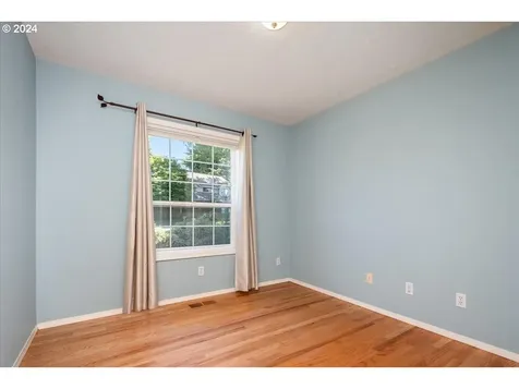 1916 Ne 158th Avenue Vancouver WA 98684