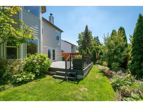 1916 Ne 158th Avenue Vancouver WA 98684