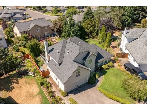 1916 Ne 158th Avenue Vancouver WA 98684