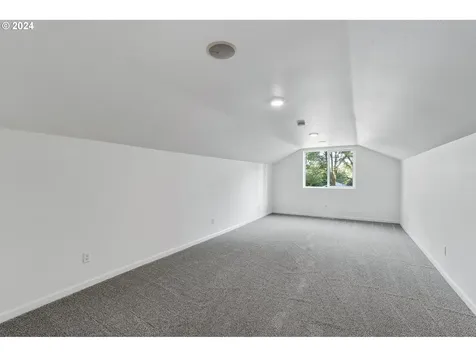 7845 Sw 25th Avenue Portland OR 97219