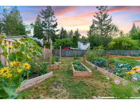 7845 Sw 25th Avenue Portland OR 97219