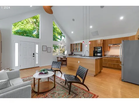 7845 Sw 25th Avenue Portland OR 97219