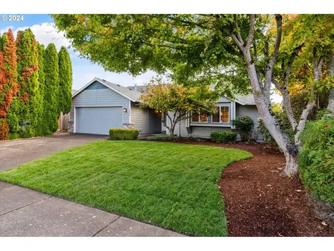 2592 Jamestown Street Woodburn OR 97071