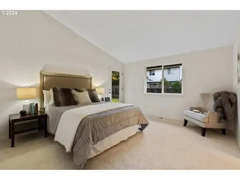 2592 Jamestown Street Woodburn OR 97071