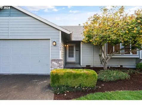 2592 Jamestown Street Woodburn OR 97071