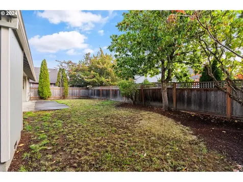 2592 Jamestown Street Woodburn OR 97071