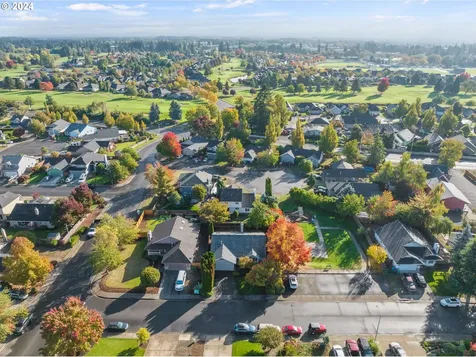 2592 Jamestown Street Woodburn OR 97071