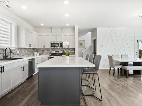10222 NW 292nd Avenue North Plains OR 97133