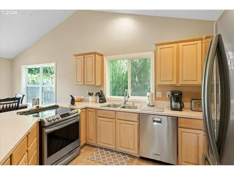 33373 Sw Sequoia Street Scappoose OR 97056