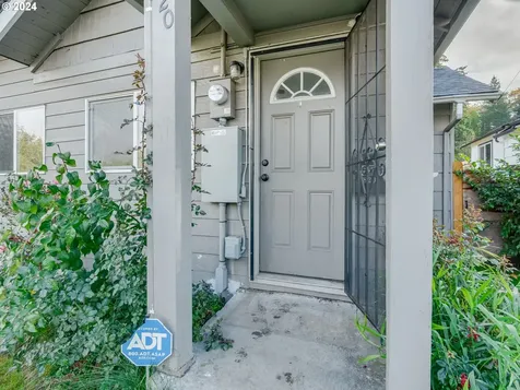 820 N Kelso Avenue Kelso WA 98626
