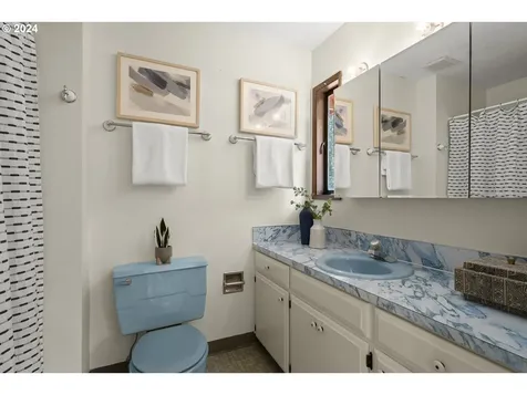 8495 Sw 74th Avenue Portland OR 97223