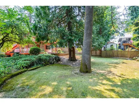 8495 Sw 74th Avenue Portland OR 97223