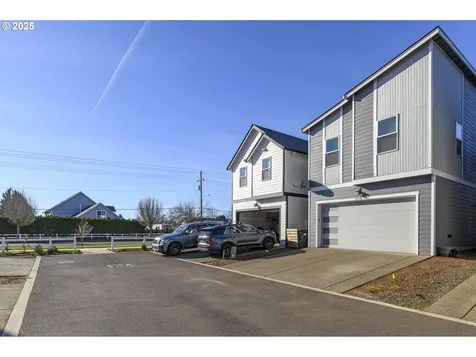 1714 NW Landon Street Mcminnville OR 97128