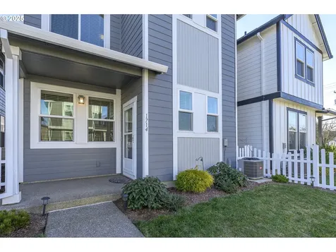 1714 NW Landon Street Mcminnville OR 97128