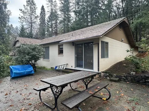 7755 Rogue River Highway Grants Pass OR 97527